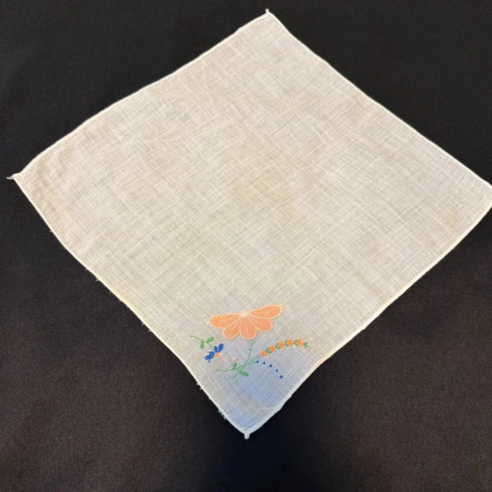 Vintage Embroidered‎ Linen Handkerchief Floral Peach Appliqué 12